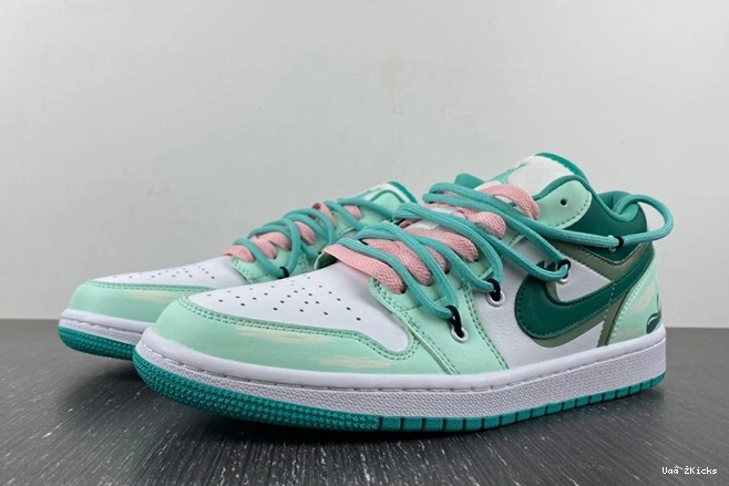 DC0774- 1 Low Jordan SportInspired 7049 123 0627